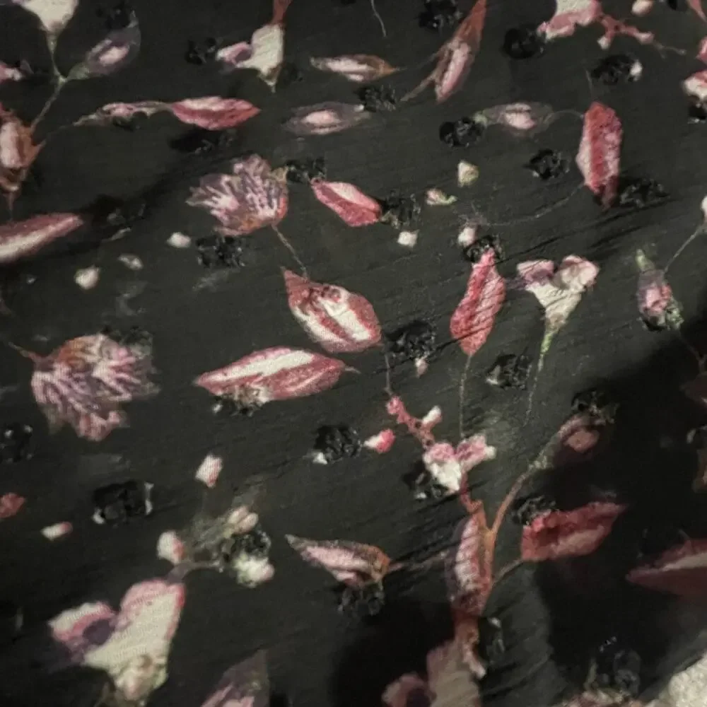 Fever Women’s Blouse -L- Black Floral Flutter Sleeves -Cottagecore Romantic-EUC - Picture 9 of 11